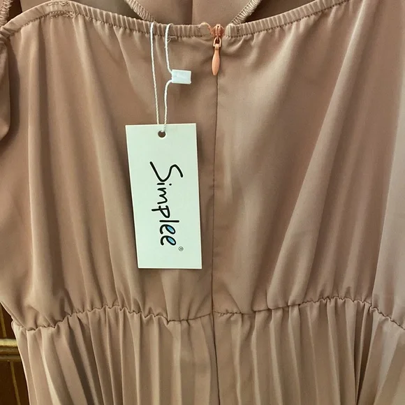 Mauve Pleated Dress NWT - Picture 3 of 3